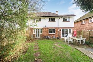 13 Spring Rise, Egham, TW20 9PP